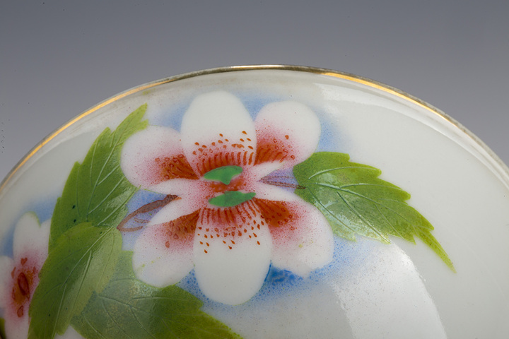 古玩陶瓷民國·刷花花卉紋茶圓真品鑒賞圖