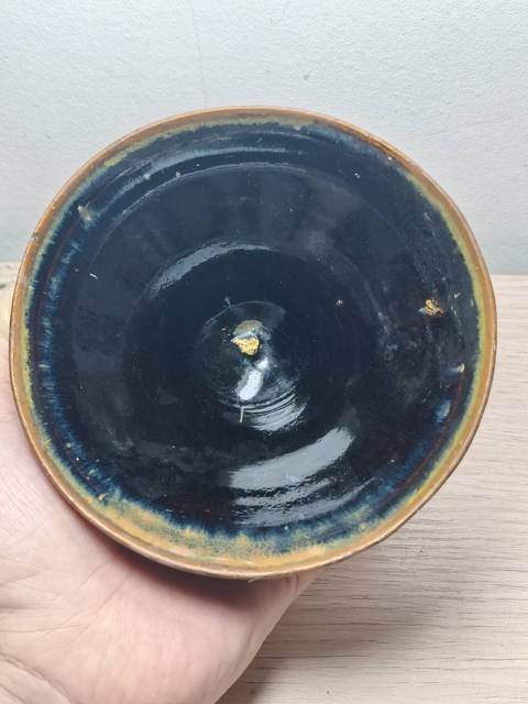 古玩陶瓷南宋建窯烏金釉束口盞拍賣,當(dāng)前價(jià)格260元