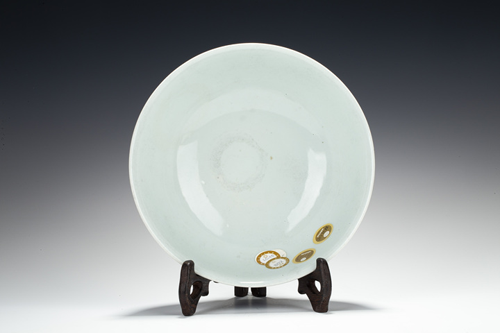 古玩陶瓷清嘉慶·斗彩纏枝蓮紋大碗真品鑒賞圖