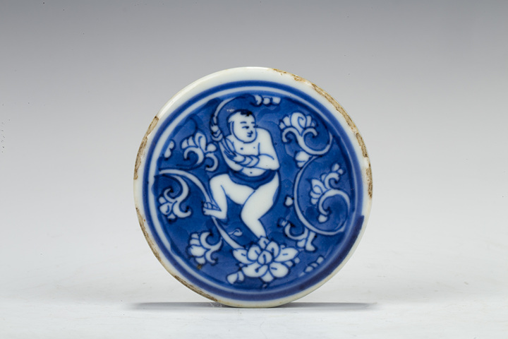 古玩陶瓷清康熙·青花蓮生貴子紋小蓋盒拍賣,當前價格1888元