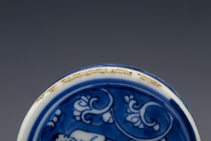 古玩陶瓷清康熙·青花蓮生貴子紋小蓋盒拍賣,當前價格1888元
