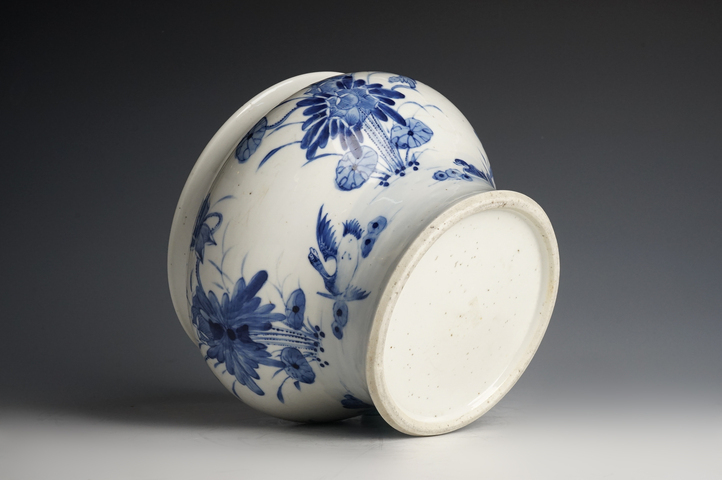 古玩陶瓷晚清·青花荷塘清趣圖馬蹄尊真品鑒賞圖