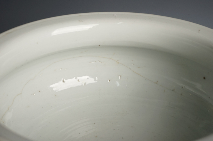 古玩陶瓷清康熙·青花山水人物紋香爐拍賣，當(dāng)前價(jià)格8000元