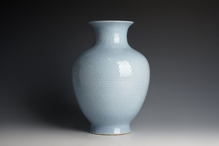 2106 古美術 大清雍正年製銘 天藍釉 花鳥紋橄欖瓶 珍蔵品 時代物