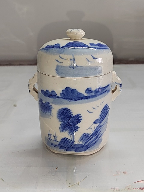 古玩陶瓷青花蓋盅真品鑒賞圖