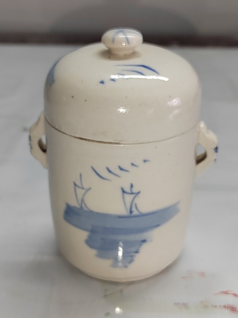 古玩陶瓷青花蓋盅真品鑒賞圖