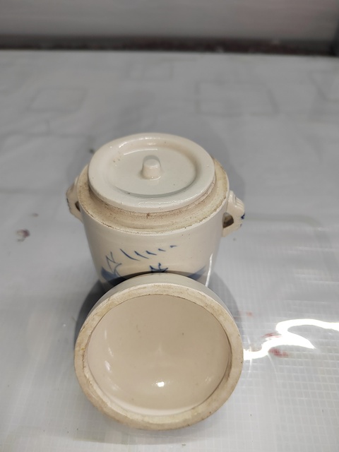 古玩陶瓷青花蓋盅真品鑒賞圖