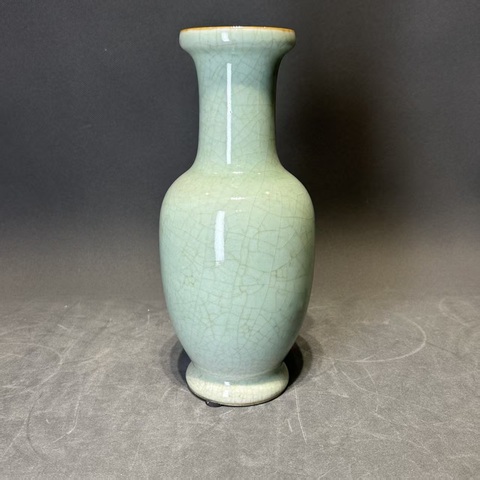 古玩陶瓷哥釉花蘭瓶真品鑒賞圖