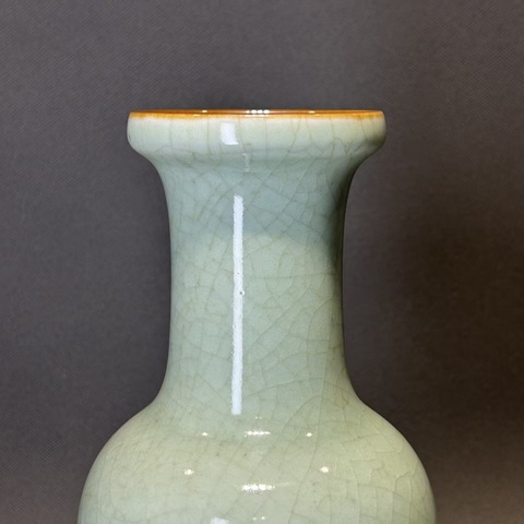 古玩陶瓷哥釉花蘭瓶真品鑒賞圖