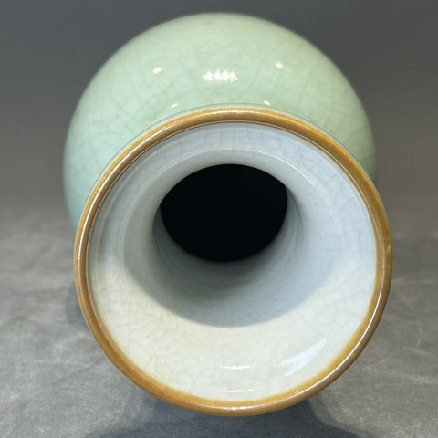 古玩陶瓷哥釉花蘭瓶真品鑒賞圖