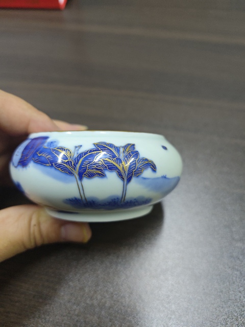 古玩陶瓷白玉齋款青花加彩描金人物紋水盂真品鑒賞圖