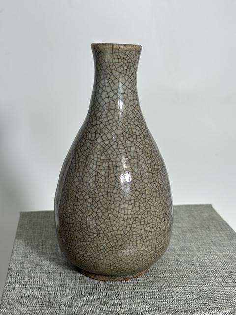古玩陶瓷哥釉瓶真品鑒賞圖