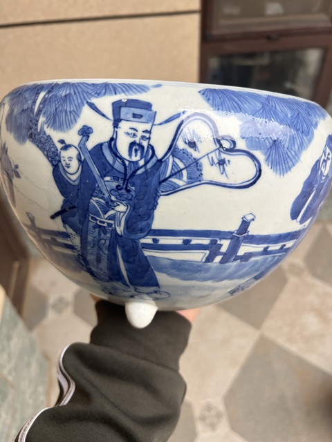古玩陶瓷青花福祿壽三星人物紋三足香爐真品鑒賞圖