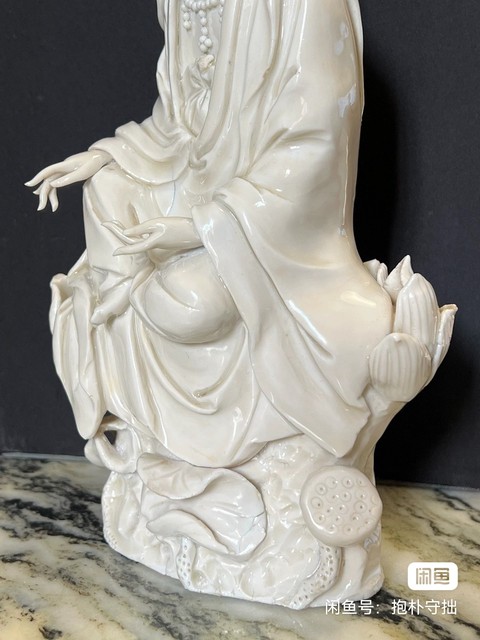 古玩陶瓷德化窯觀音塑像真品鑒賞圖