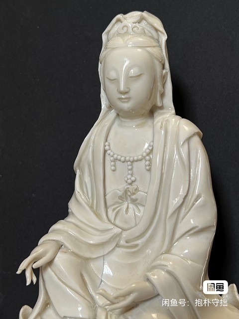 古玩陶瓷德化窯觀音塑像真品鑒賞圖
