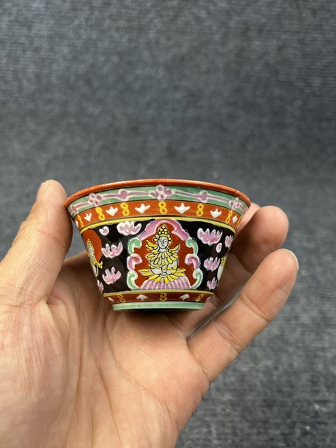 粉彩人物杯拍賣，當前價格4588元