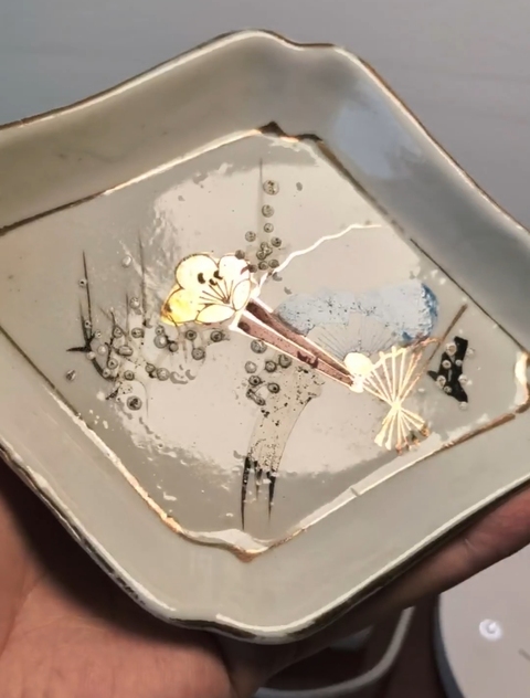 古玩陶瓷倭角盤真品鑒賞圖