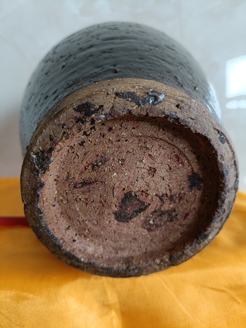 古玩陶瓷磁州窯茶葉末釉褐斑梅瓶真品鑒賞圖