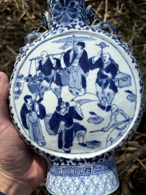 古玩陶瓷清光緒青花市井人物故事圖抱月瓶拍賣,當(dāng)前價格4500元