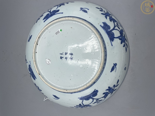 古玩陶瓷明嘉靖青花蜂鹿圖大盤真品鑒賞圖