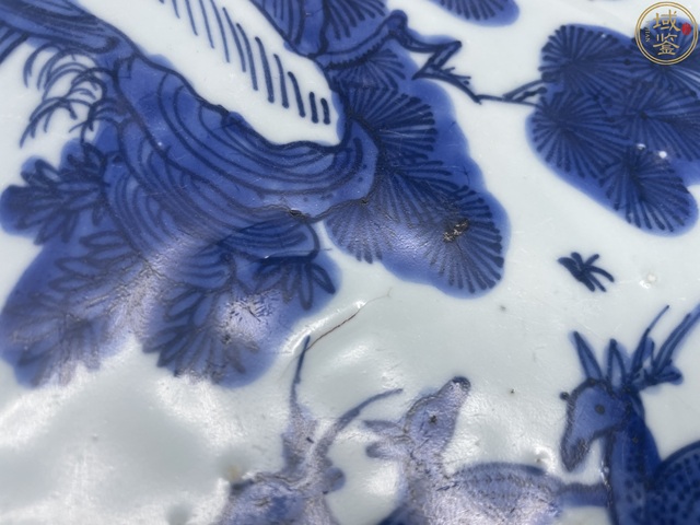 古玩陶瓷明嘉靖青花蜂鹿圖大盤真品鑒賞圖