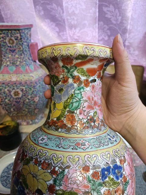 古玩陶瓷創匯粉彩龍紋盤口瓶拍賣，當前價格3588元