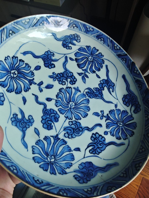 古玩陶瓷青花盤真品鑒賞圖
