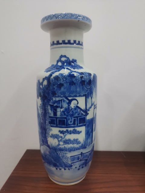 古玩陶瓷青花人物故事紋棒槌瓶真品鑒賞圖
