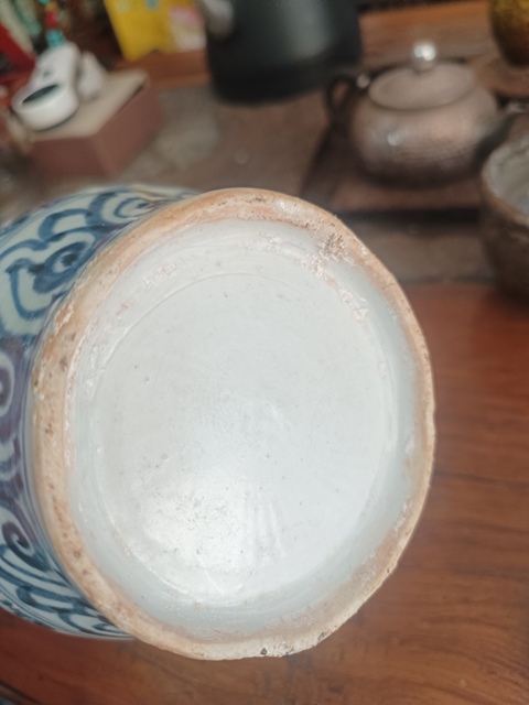 古玩陶瓷明中期青花纏枝紋蓋罐真品鑒賞圖