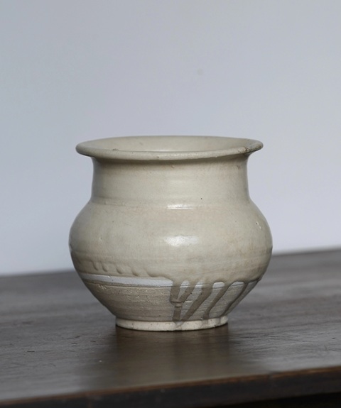 古玩陶瓷白釉罐真品鑒賞圖