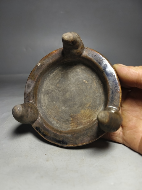 古玩陶瓷茶葉末釉三足硯真品鑒賞圖
