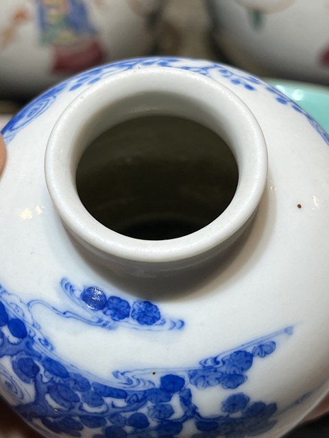 古玩陶瓷人物紋青花罐真品鑒賞圖