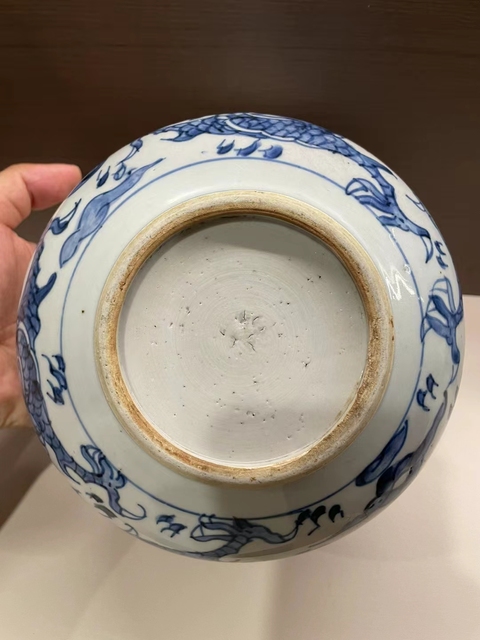 古玩陶瓷龍紋青花香爐真品鑒賞圖