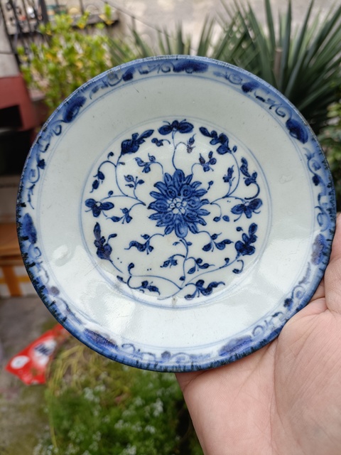 古玩陶瓷官窯制式乾隆本朝款青花纏枝蓮紋賞盤拍賣，當前價格1980元