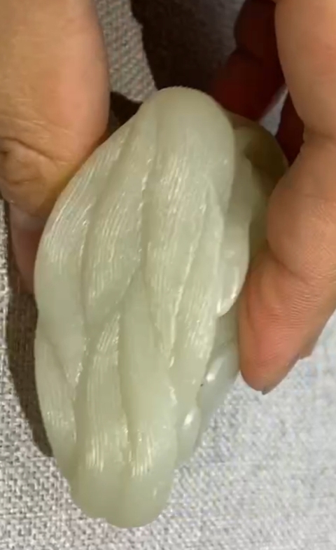古玩玉器和田玉雕“臥羊”擺件真品鑒賞圖