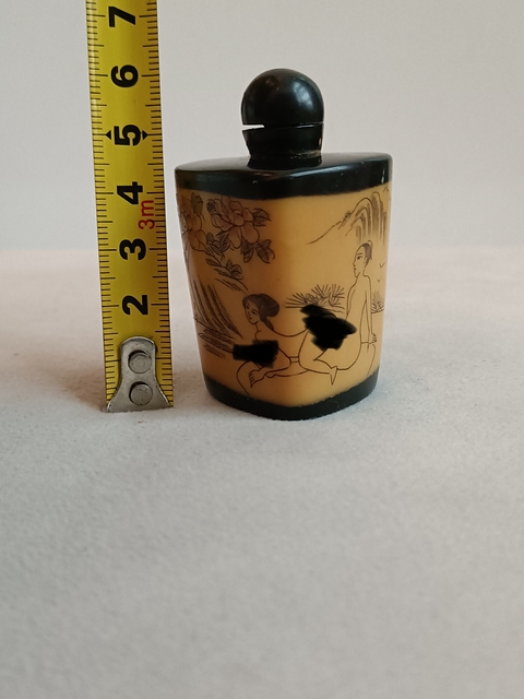 古玩雜項鼻煙壺真品鑒賞圖