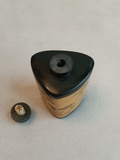 古玩雜項鼻煙壺真品鑒賞圖