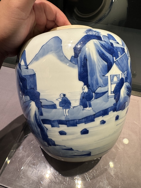 古玩陶瓷青花罐真品鑒賞圖