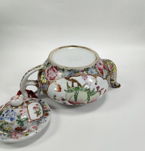 古玩陶瓷粉彩描金人物故事紋茶壺真品鑒賞圖