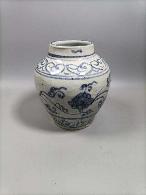 古玩陶瓷明代青花花卉紋小罐拍賣，當(dāng)前價格2980元