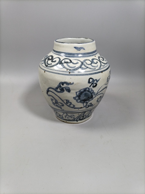 古玩陶瓷明代青花花卉紋小罐拍賣，當(dāng)前價格2980元