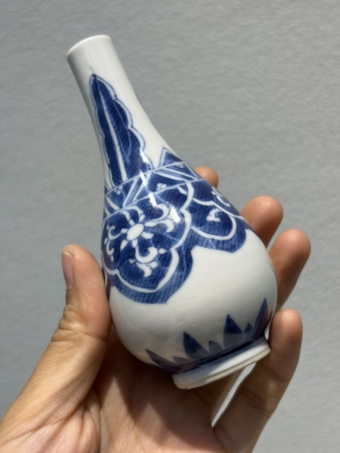 古玩陶瓷青花花卉紋膽式瓶，模糊，偏老真品鑒賞圖
