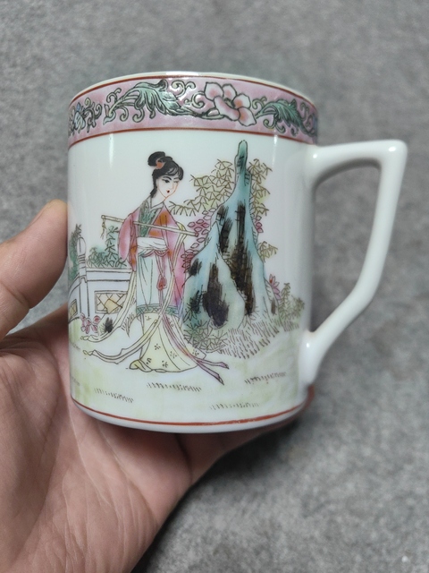 古玩陶瓷仕女紋執杯拍賣,當前價格1268元