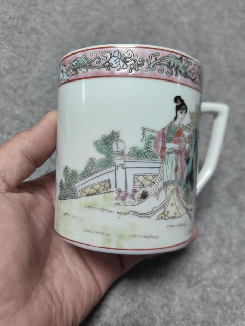 古玩陶瓷仕女紋執杯拍賣,當前價格1268元