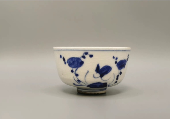 古玩陶瓷花卉紋杯真品鑒賞圖