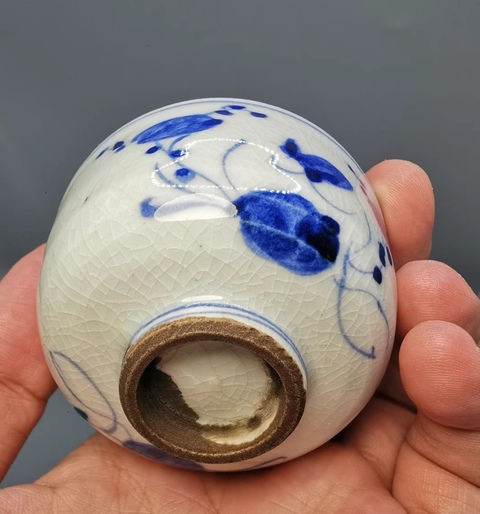 古玩陶瓷花卉紋杯真品鑒賞圖