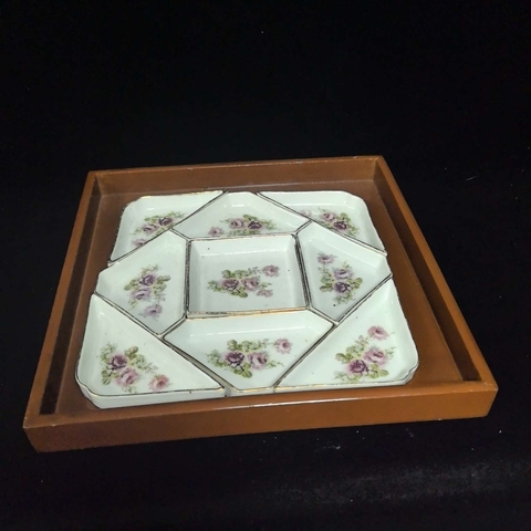 古玩陶瓷粉彩刷花花卉紋串盤拍賣，當前價格1999元