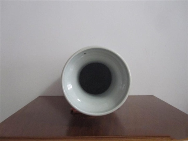 古玩陶瓷牡丹鶴紋瓶真品鑒賞圖