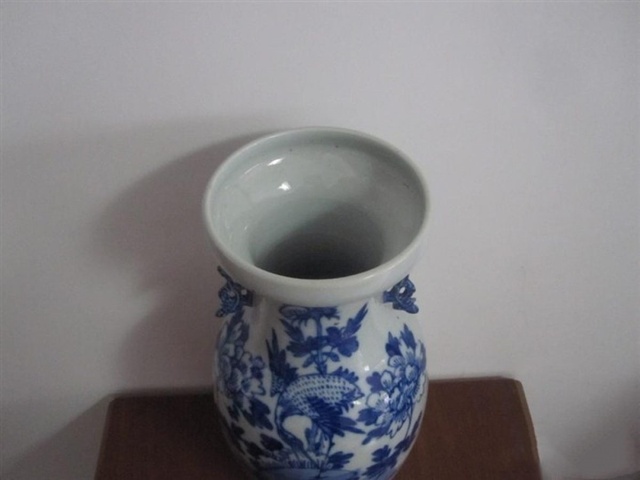 古玩陶瓷牡丹鶴紋瓶真品鑒賞圖