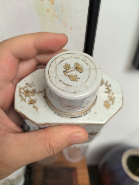 古玩陶瓷康熙描金花鳥茶葉罐真品鑒賞圖